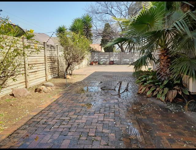 215M² BUILDING FOR SALE IN VANDERBIJLPARK CW 1